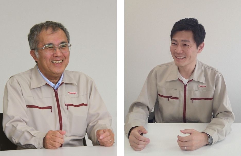 東芝社會(huì )基礎設施系統株式會(huì )社 鐵路系統事業(yè)部車(chē)輛系統技術(shù)部 宮崎玲先生和府中事業(yè)所交通系統部 山田真廣先生