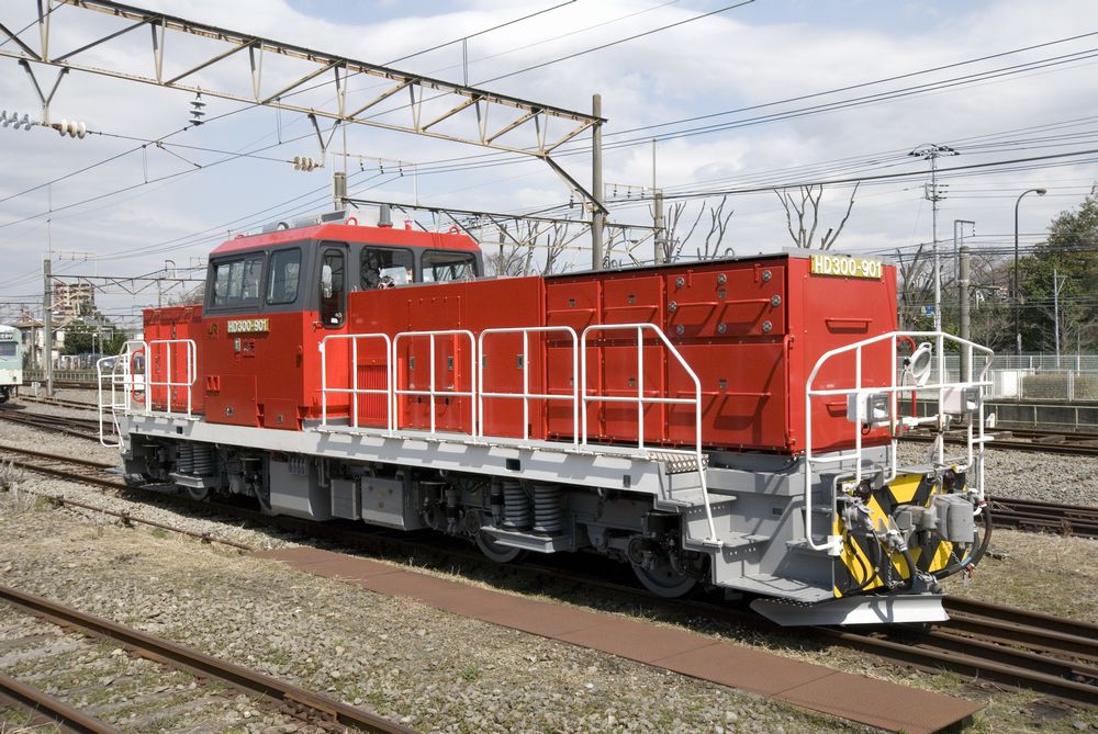 HD300型混合動(dòng)力機