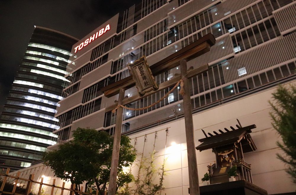 熱門(mén)商區里也能參拜神靈？出云神社與東芝的不解之緣